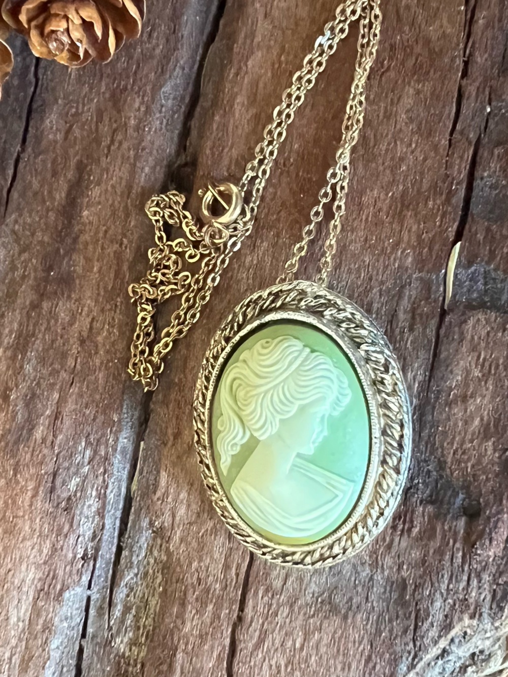 Peri Cameo Necklace Vintage Victorian Gold Tone Green Cream Ivory Brooch